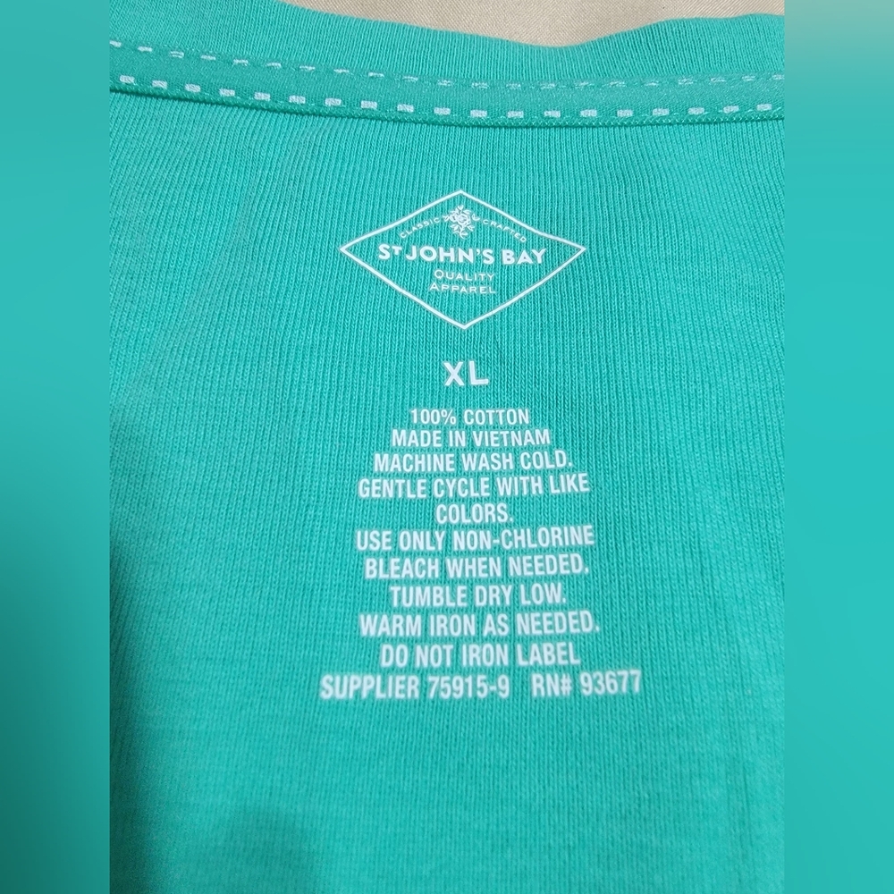 St. John's Bay Women's Teal Short-sleeve V-neck T-shirt - Size XL - Picture 2 of 4